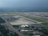  @ Memphis International Airport - Just off 27 at KMEM about 900 agl - by Iflysky5
