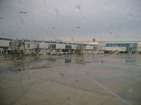  - outside concourse B - by SC