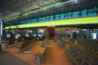 - Terminal 2E  - by Michel Teiten ( www.mablehome.com )