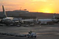  @ Lic. Benito Juárez International Airport - Sundown colors ... - by Michel Teiten ( www.mablehome.com )