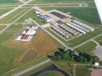  - Facilities and hangers at Toledo, OH - by Bob Simmermon