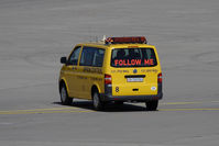  - Follow-Me - Zurich Airport/Zürich Flughafen - by Juergen Postl