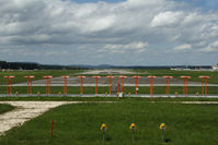  - Zürich Flughafen - Start-/Landebahn - by Juergen Postl