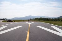  - Approach RWY 33 - by J Capps