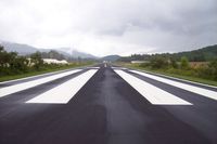  - RWY 35 - by J Capps