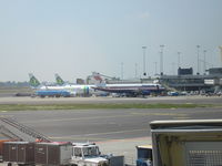  - Schiphol, Gates - by Henk Geerlings