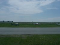  - Ottawa / MacDonald-Cartiew Intl Airport, Ottawa Flying Club FBO end. - by PeterPasieka