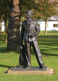  - DOUGLAS BADER MEMORIAL AT GOODWOOD FROM WERE HE FLEW ON HIS LAST OP. - by BIKE PILOT