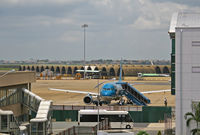 Tan Son Nhat International Airport photo, click to enlarge