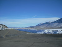 @ Mammoth Yosemite Airport - A view from self-service fuel pit - by COOL LAST SAMURAI