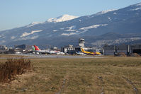  - Flughafen Innsbruck - by Juergen Postl