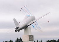  - MONUMENT TO SIR FRANK WHITTLE FARNBOROUGH AIRSHOW 2004  - by BIKE PILOT