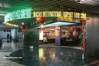  - Airport food court - by Michel Teiten ( www.mablehome.com )