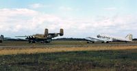  - B25/BEECH 18/DC3 BLACKBUSHE  - by moxy