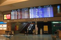  - Departure zone - Terminal 1  - by Michel Teiten ( www.mablehome.com )