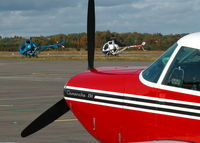  - TWO SCHWEIZER 269C WITH COMANCHE G-ARLB - by BIKE PILOT