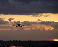  - Touch down in late sunlight - by Holger Zengler