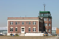  @ NOP - The old Floyd Bennett Field control tower in New York (Brooklyn) - by Andrew Simpson
