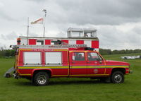  - EMERGENCY COVER SUPPLIED BY THRUXTON CRASH CREW FOR THE FLY-IN PARKED NEXT TO THE CONTROL VAN - by BIKE PILOT