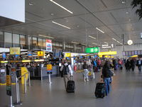  - Schiphol , Terminal 1 , check in area - by Henk Geerlings
