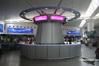 - Departure hall - Terminal B - by Michel Teiten ( www.mablehome.com )