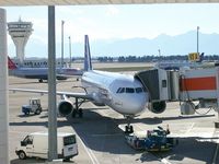  - View to Gate 65 A - by Holger Zengler