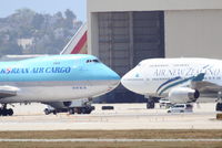  - A Korean and Kiwi nose to nose... - by Mark Kalfas