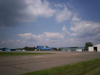  @ New River Valley Airport - New River Valley Airport - by Jon Raines