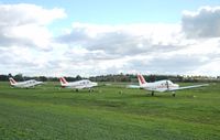  - Trainer Lineup, Lilydale Airfield - by red750