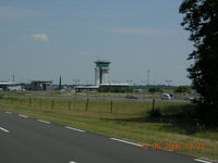 Angers Marge Airport photo, click to enlarge
