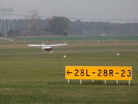 Persan Beaumont Airport photo, click to enlarge