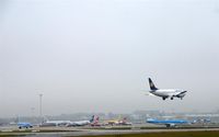 Hamburg Airport photo, click to enlarge