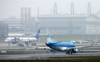 Hamburg Airport photo, click to enlarge