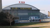  - Old PIPER Hangar @ KONA - by Ed Wells