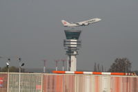  - Taking off from RWY 07L - shot from RWY 07R - by Daniel Vanderauwera