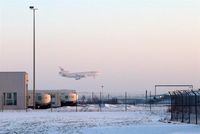 - View on landing airplanes on rwy 26L - by Holger Zengler