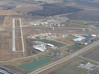  - Looking NE up RWY 4 - by Bob Simmermon