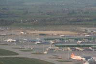  - Stansted, closed by volcanic ash, provides an opportunity for balloon flight - by Pete Hughes