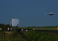  @ Dublin International Airport - The 'wonderful' all-weather viewing facilities at Rwy 10 - by Noel Kearney