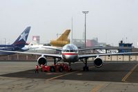  - American Airlines 757 ready to fly home  - by Michel Teiten ( www.mablehome.com )