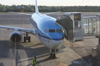  - KLM on Gate A42 ready for boarding to Amsterdam/Schiphol (AMS) from Oslo-Gardermoen (OSL)...a plane with Winglets! Boeing 737-800:) - by Samuel Gombos
