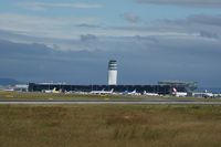  - Vienna Airport Terminal Skylink - by Jan Ittensammer