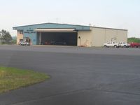  @ 22 - Main hanger and FBO office. - by Bob Simmermon