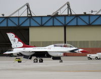  - USAF THUNDERBIRD'S tandem F-16 PR Aircraft, Capt. Kristin 'Mother' Hubbard-Pilot. - by Doug Robertson