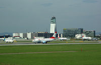 @ Vienna International Airport - Line up for departure - by Andreas Ranner