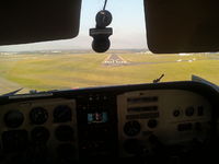  @ Toussus-le-Noble Airport - Final 07 right - by Mathcab