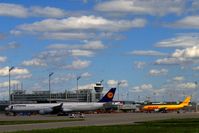  - ...and the sky over MUC is in bavarian blue! - by Holger Zengler