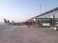  @ Zhengzhou Xinzheng International Airport - zhengzhou - by Dawei Sun