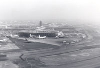  - JFK . Pan Am building. dec 1967 - by Henk Geerlings