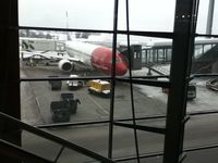  - Norwegian Air DY1126 from Oslo Gardermoen (OSL) to Hamburg (HAM) soon ready for boarding!;) - by Samuel Gombos